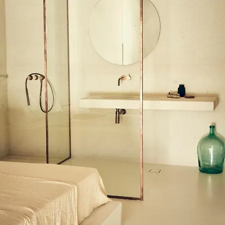 Af Lindia Nature Design מלון